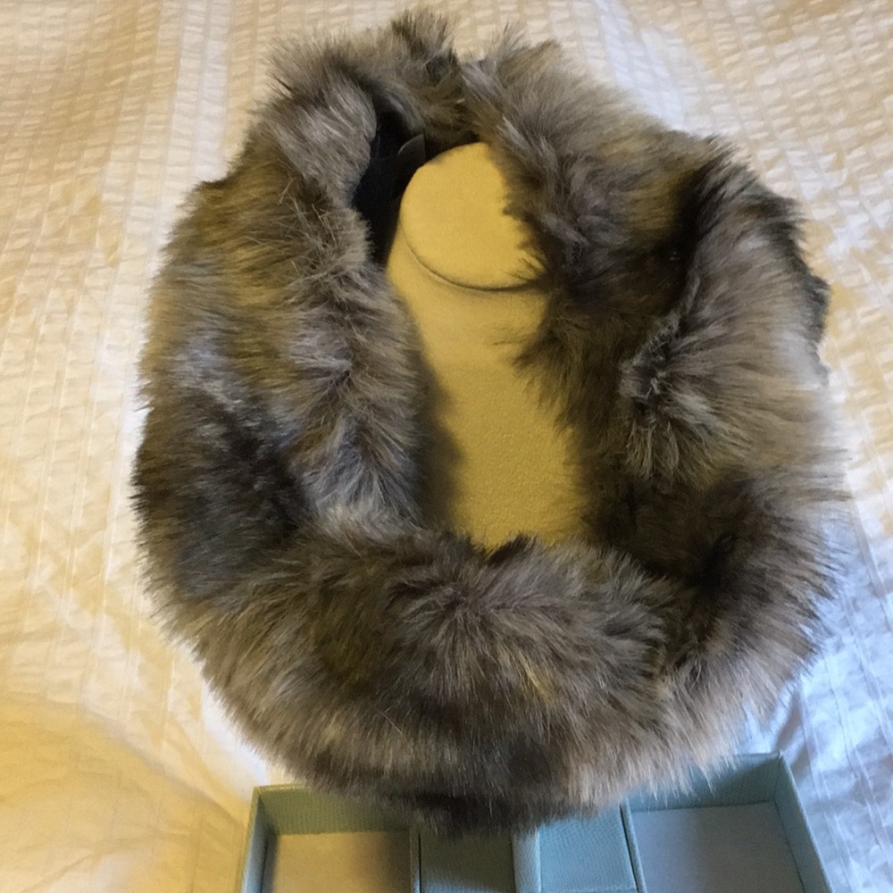 Black gray Faux fur scarf